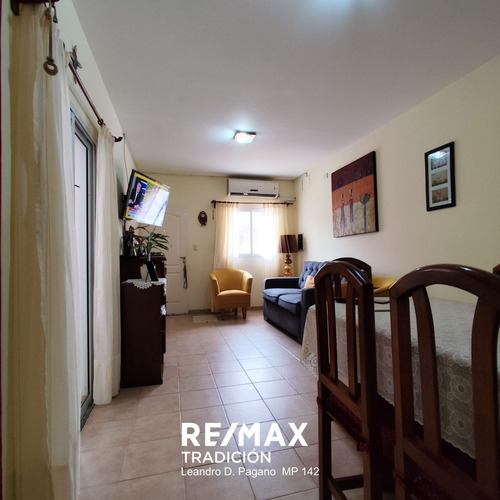 Venta Casa 3 Dorm. - Carlos Gardel 365, Rcia.