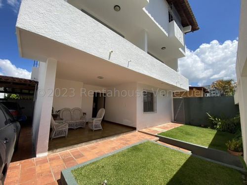 Casa En Venta En Alto Prado. Rl