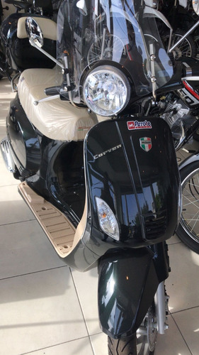 Imagen 2 de 7 de Scooter Corven Expert 150 Milano