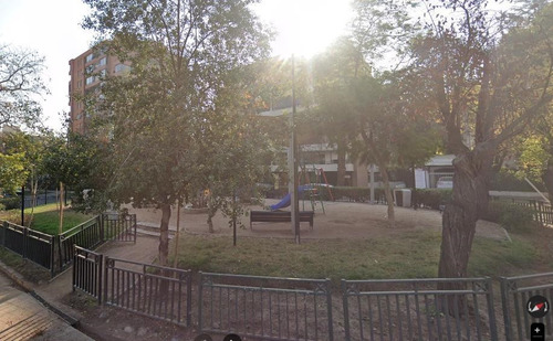 Local Comercial En Arriendo Eleodoro Yañez, Thayer Ojeda