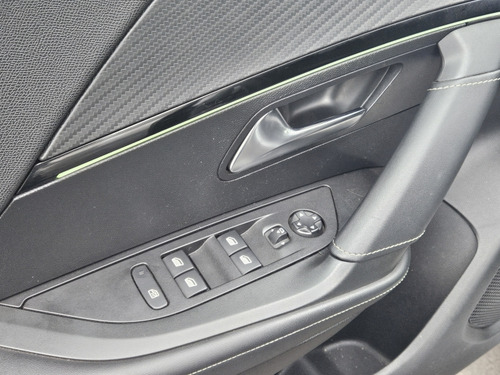 Peugeot 2008 GT BLUEHDI EAT8 DIESEL 1.5