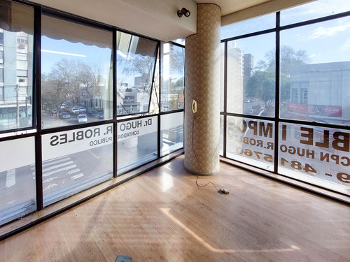 Oficina Avenida San Martin España Y Hospitales Macrocentro Rosario