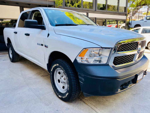 Imagen 1 de 8 de Ram Ram 2500 2018 4p Crew Cab Slt Trabajo 4x2 V8 6at
