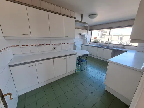 Amplio Departamento A Pasos De Metro Alcántara - Las Condes