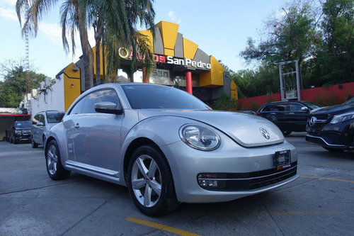 Imagen 1 de 13 de Volkswagen Beetle Sport 2015