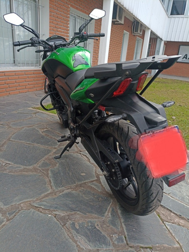 Imagen 4 de 6 de Bajaj Dominar 400
