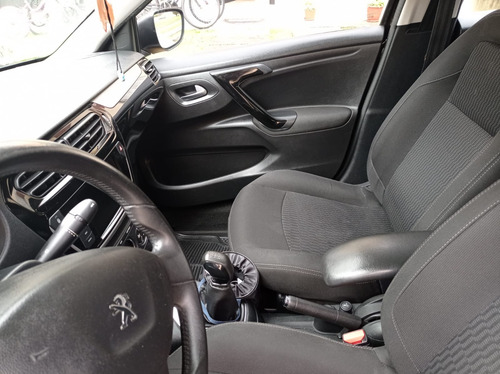 En Venta Carro Peugeot 301