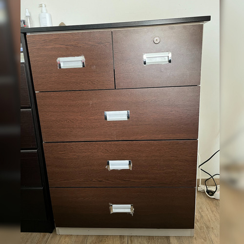 Cómoda De Melamine Modelo Práctico Y Funcional (Usado)
