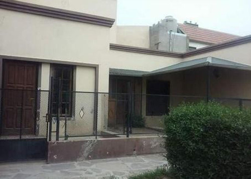 Casa En Venta - 2 Dormitorios 1 Baño - 170mts2 - Rawson