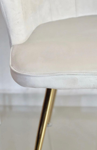 Silla De Comedor Tipo Shell Terciopelo Patas De Metal Dorado Asiento Beige
