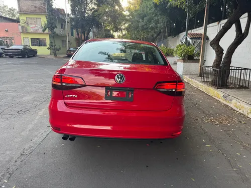 Volkswagen Jetta 2.5 Trendline At