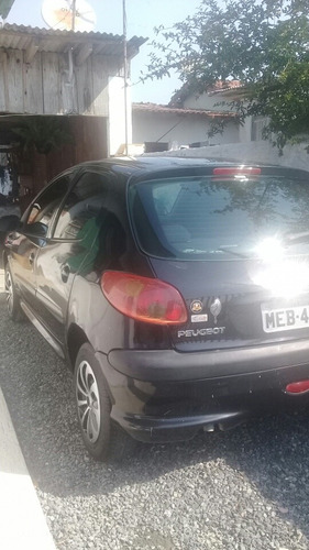 Imagem 2 de 3 de Peugeot 206 2006 1.4 Presence 5p