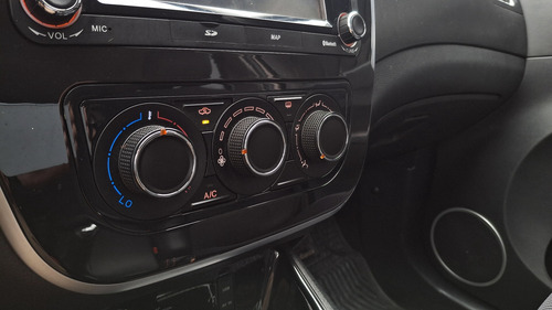 Dfm Joyear X3 1.6 Luxury