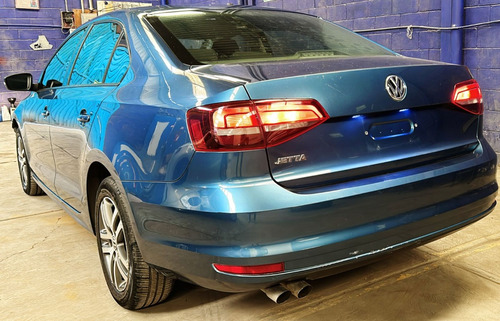 Volkswagen Jetta 2.5 Trendline Mt