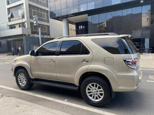 Toyota Fortuner -automática