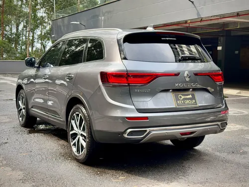 Renault Koleos 2.5 Intens 4X4 Bose
