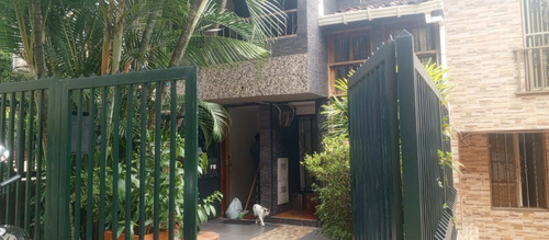 Casa En Itagüí Cerca A La Estación Metro De Envigado