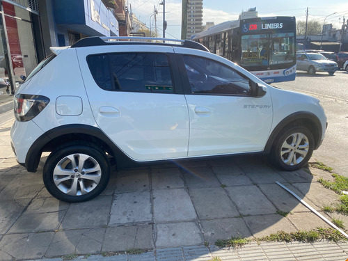 Renault Sandero Stepway 1.6 Dynamique 105cv Nac