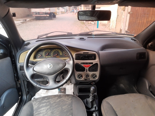 Imagem 7 de 8 de Fiat Palio Weekend 2002 1.6 16v Stile 5p