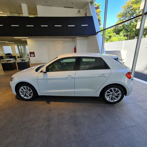 Audi A1 30 Tfsi At 2021 Q2 Q3