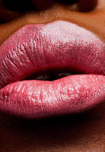 Lápiz labial Mac Frost Bombshell con purpurina, 3 g, color rosa
