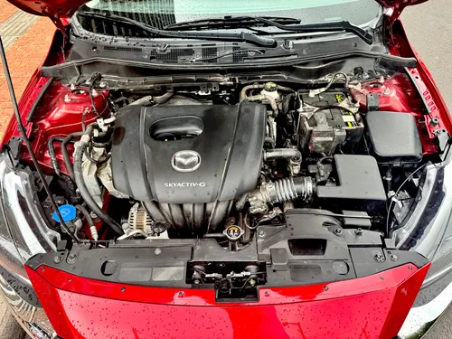Mazda 2 Hatchback AUT SALVAMENTO