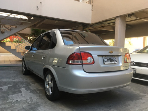 Chevrolet Corsa Full