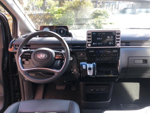 Imagen 13 de 20 de Hyundai Staria 2.2 Crdi 4wd At 11 Plazas