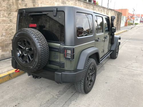 Imagen 10 de 15 de Jeep Wrangler Whillys 4x4 Unlimited Tank 2015 (impecable)