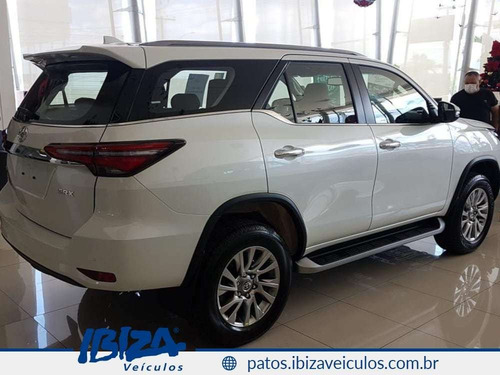 Imagem 2 de 6 de Toyota Hilux Sw4 Srx 4x4 2.8 Tdi 16v Dies. Aut. Diesel 2022
