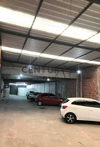 Imagen 4 de 4 de Venta Galpon Sobre Avenida Comercial
