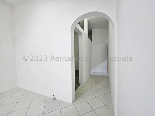 Locales Comercial En Alquiler Nueva Segovia Barquisimeto -- %%m-c-t%% Cod. 24 Guion 6 2 4 3