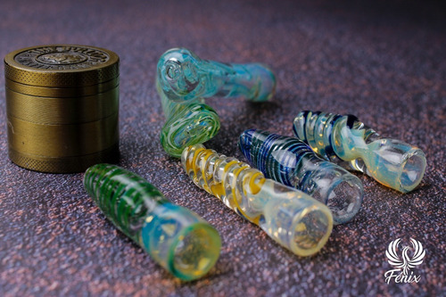 Imagen 2 de 10 de Pipas De Cristal Y Grinders - Moledoras
