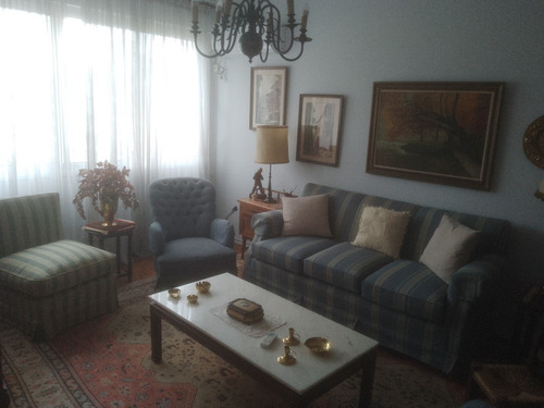 Excepcional Dpto! Piso Alto, Liv.com. Estar, 2-3 Dorms, 2 Baños, Coc. C/com Diario, Serv.completo, Buen Gge. Calefacción. Impecable Estado. Véalo!