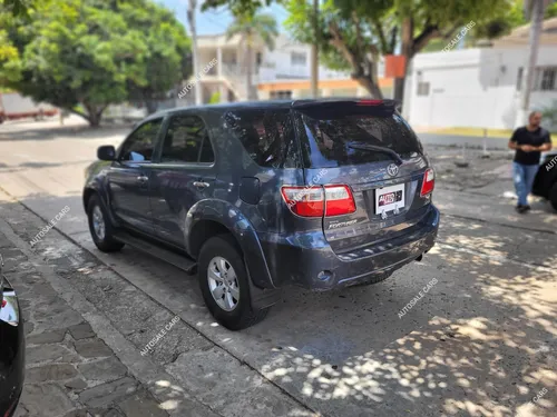 Toyota Fortuner 2.7l 4x2