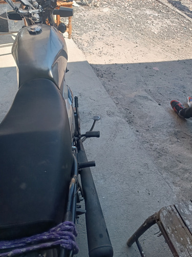 El Servicio Recién Hecho La Moto Del Motor Está En Buen Esta