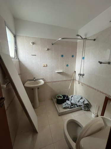 En Complejo Villa Del Este, Casa De 2 Dormitorios.
