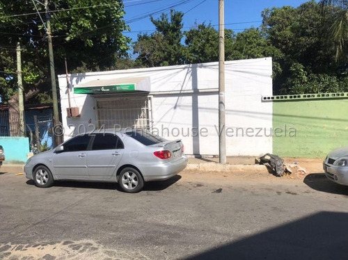 Alquiler De Terreno En Caraballeda Caribe