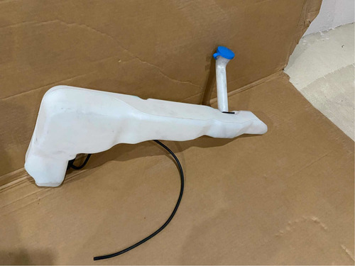 Depósito De Agua Para Limpiabrisas Nissan Frontier Pro 4x (Usado)