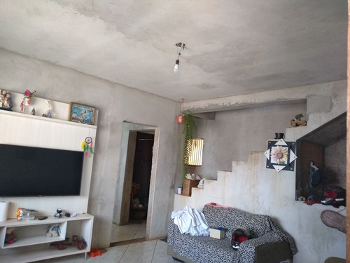 Imagem 5 de 14 de Vende Se Sobrado Em Fase De Acabamento