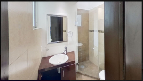Departamento En Venta En Río Tíber, Cuauhtémoc, A Unas Cuadras De Paseo De La Reforma. 2 Recamaras, 2 Baños Y 1 Estacionamiento
