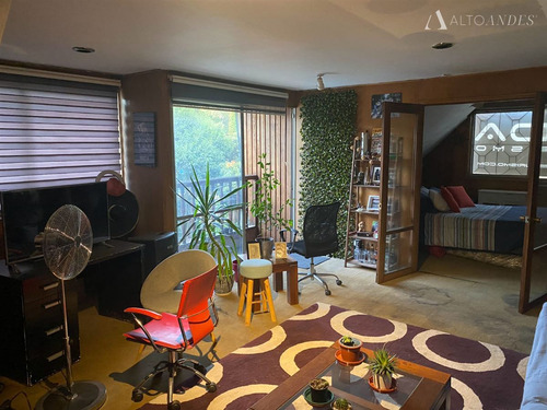 Casa En Venta De 5 Dorm. En Las Condes