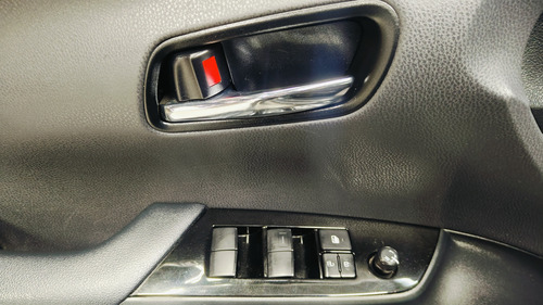 Toyota Prius 1.8 Base Cvt
