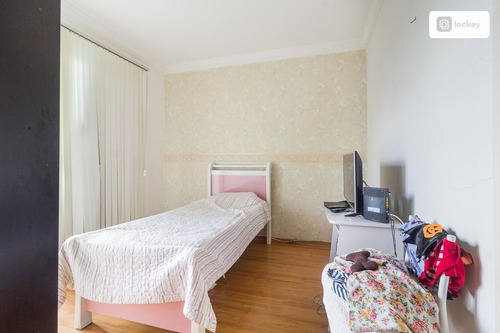 Imagem 6 de 15 de Aluguel De Casa Com 240m² E 6 Quartos - 10671