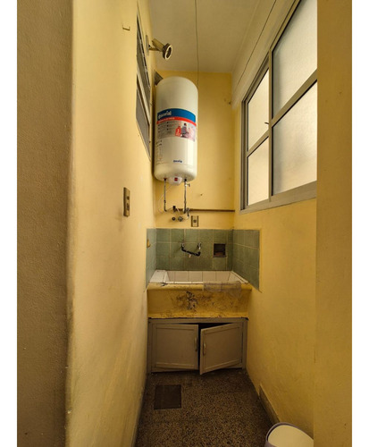 Departamento Dos Ambientes Sobre Av Independencia