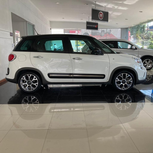 Imagen 2 de 10 de Fiat 500l Trekking 2016 Automática