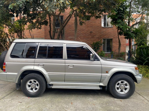 Imagen 4 de 16 de Mitsubishi Montero Wagon V6 3000 Fe 7 Puestos