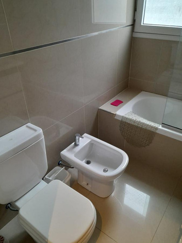 Departamento De 2 Dormitorios Y 2 Baños Salida Directa Al Mar