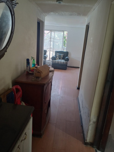 Casa Con Amplio Terreno,sector Residencial Cerca De Metros