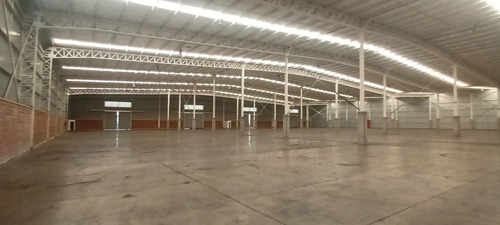 Arriendo De Bodega 9000 M² San Berdardo